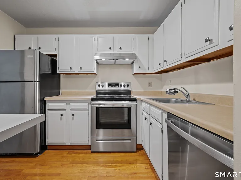 565 Talcottville Rd #1C5 — Photo 12