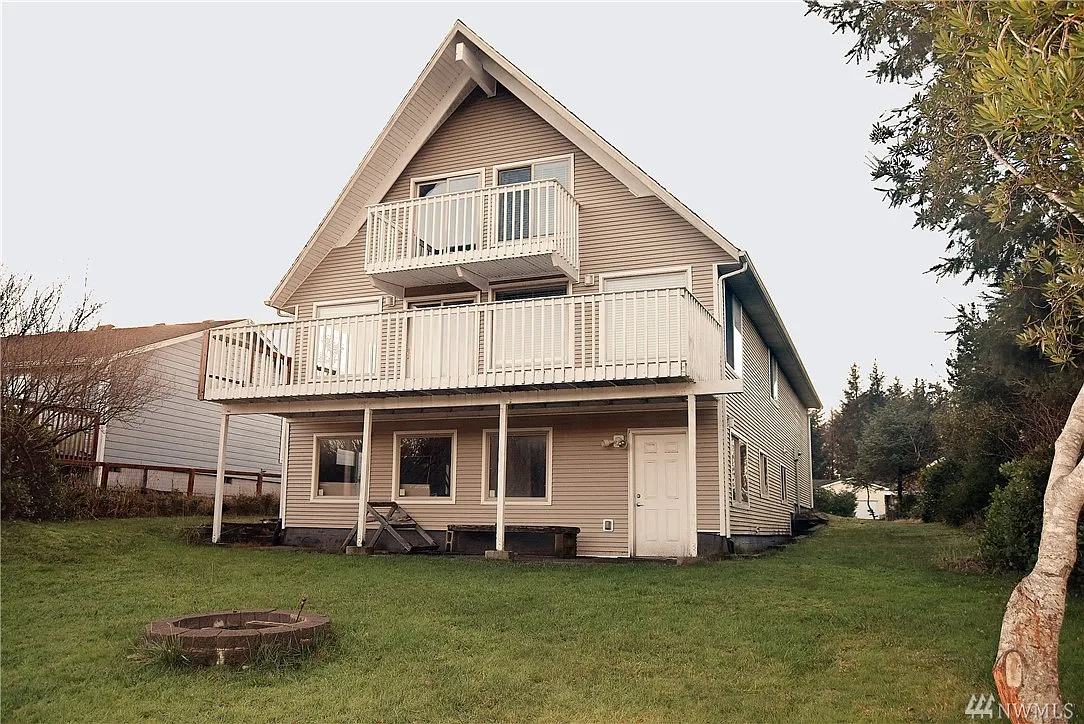 650 San Juan Ct NE photo 1