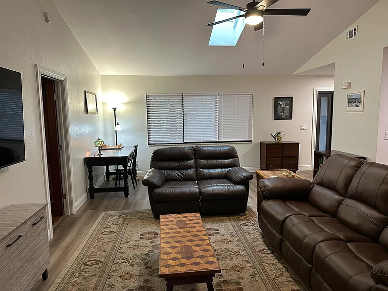 324 Sharwood Dr — Photo 27
