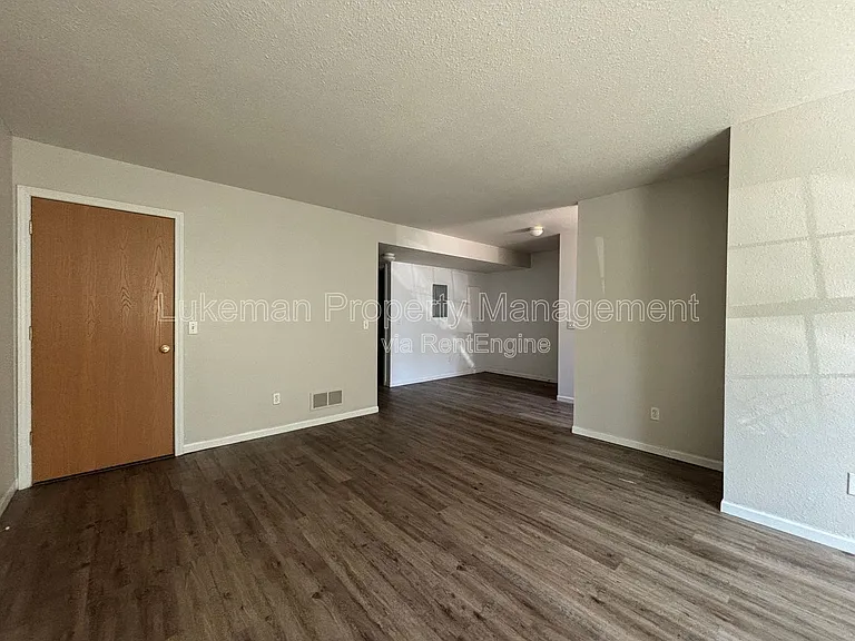 415 S Kendall Ave #403 — Photo 5