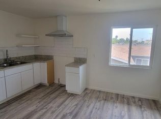 452 E Bonnie View Dr APT 3, Rialto, CA 92376