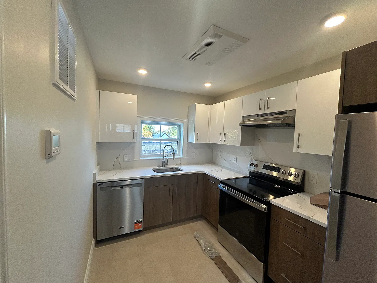 4 bed, $4,500 — Photo 3