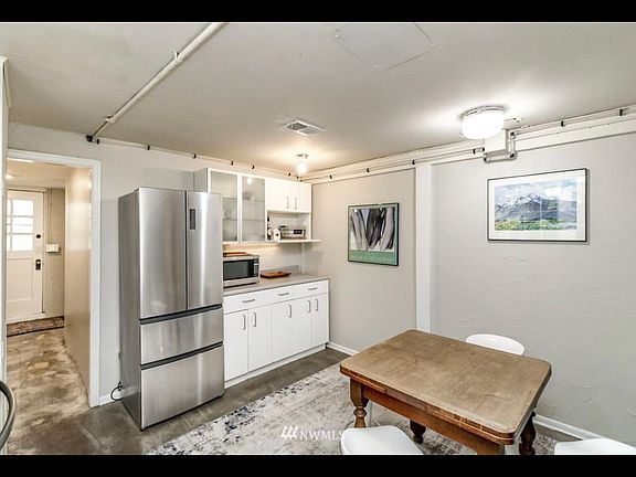 Eating area + Kitchen