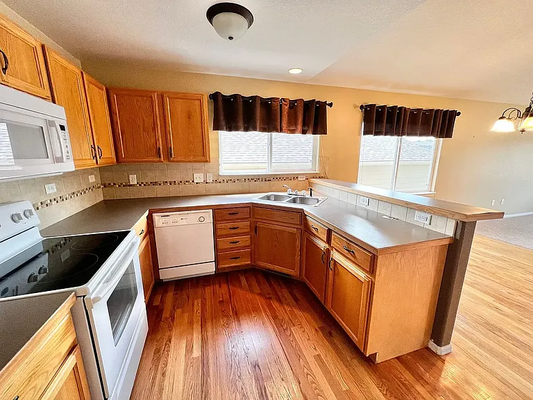 2514 Bar Harbor Dr — Photo 6
