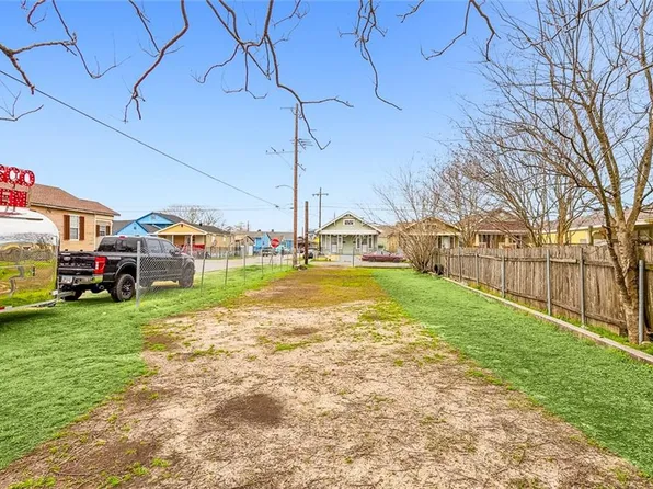 4211 N Derbigny St, New Orleans, LA 70117