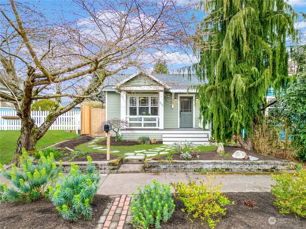 622 NW 74th Street, Seattle, WA 98117