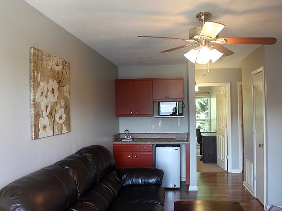 5th image of 1426 Bradley Dr #4B-2Ba