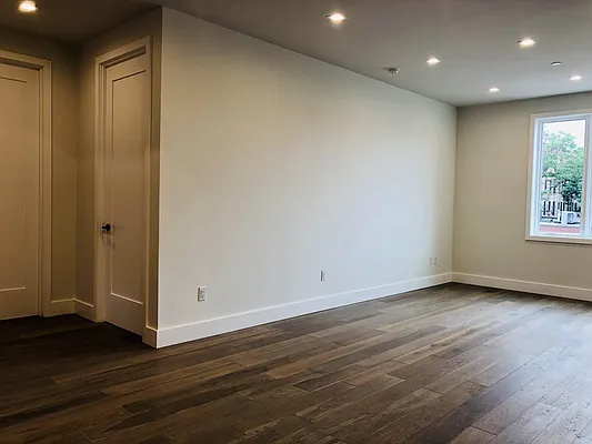 Rented by null | media 69