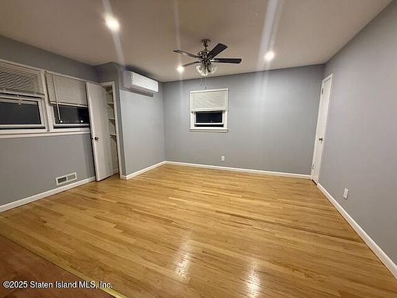 3rd image of 113 King St Floor 2