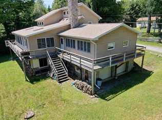 22 Bear Hill Rd, Lake Ariel, PA 18436