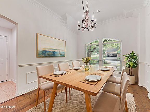 Virtually Staged Dining Room