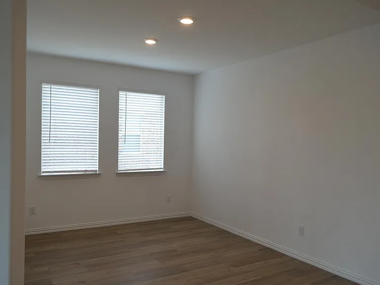 7924 Lindheimer Ln — Photo 7