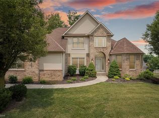 5301 Butternut Ridge Dr, Independence, OH 44131