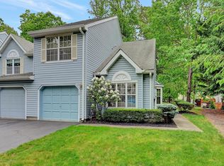 10 Ross Ter, Manalapan, NJ 07726