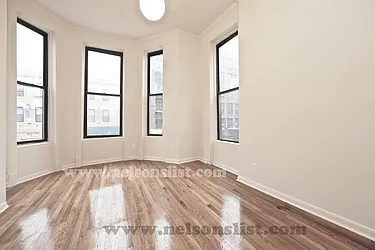 Rented by R New York