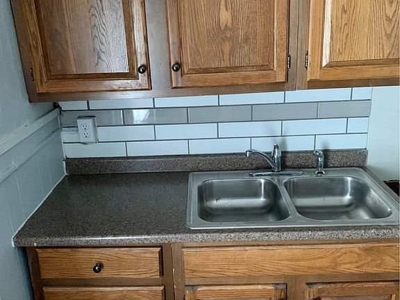 2nd image of 4096 E 108th St