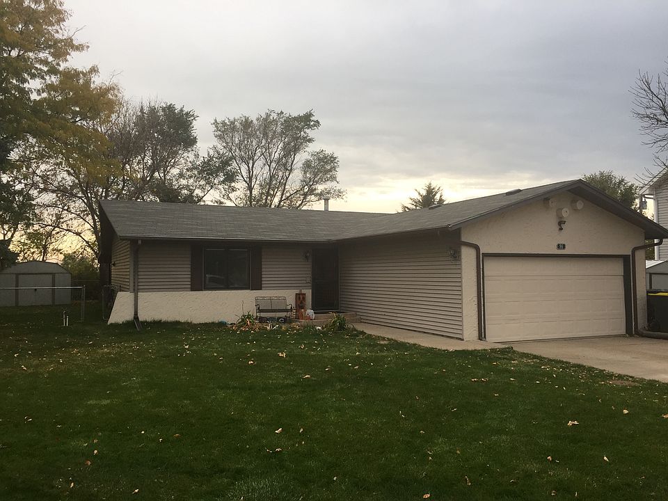 1st image of 96 Maplewood Cir