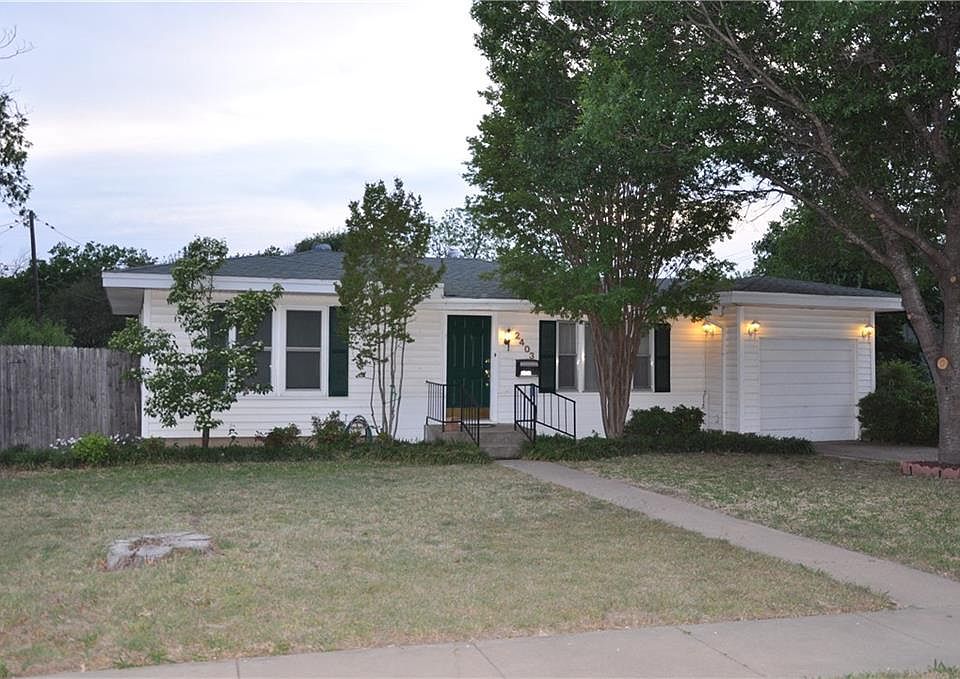 1st image of 2403 Belmeade St