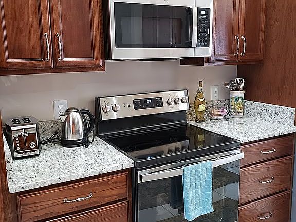 New Kitchen - range area 