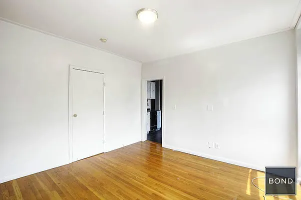 Rented by Bond New York | media 28