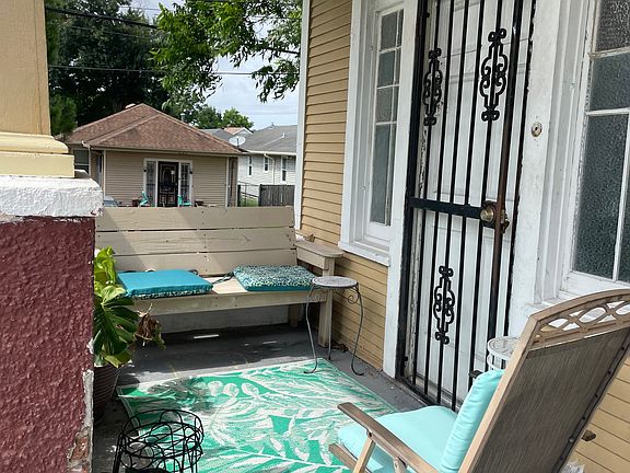 4th image of 3663 Clematis St #202