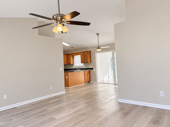 5th image of 6005 Palisade Ct