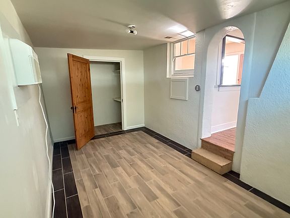 2nd image of 1427 E Polk St APT 5