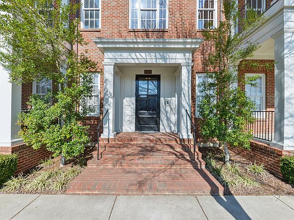 2nd image of 9509 Delphinium St Unit 201