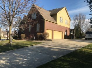9339 Timberline Dr, Indianapolis, IN 46256