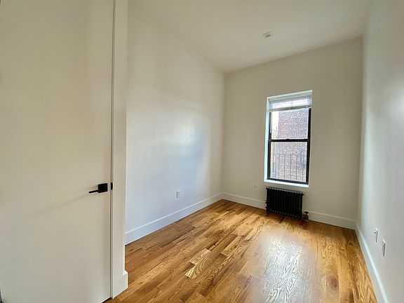 4th image of 499 Washington Ave APT 15
