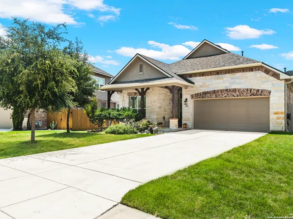 10558 Far Reaches Ln, Helotes, TX 78023