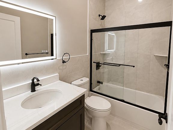 4th image of 6121 Bergenline Ave #301
