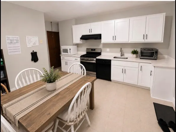 23-25 Cushing St #2, Waltham, MA 02453