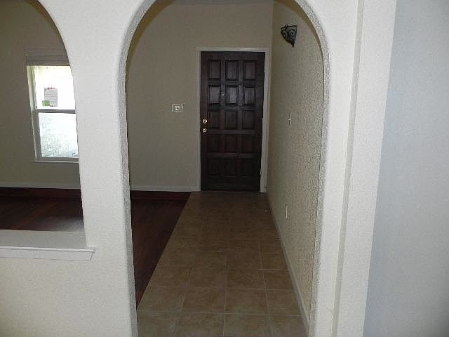 1st image of 1328 Sylvan Dr