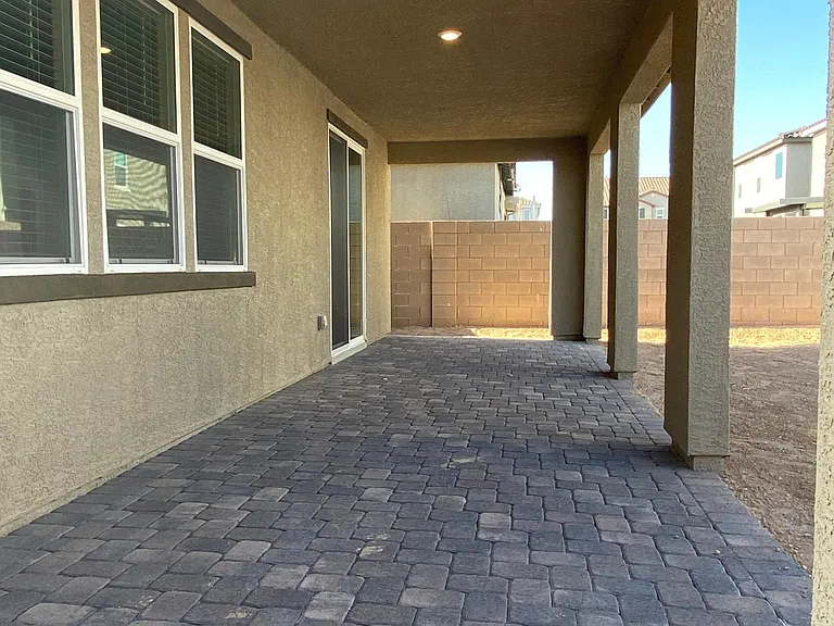 6982 Solano Canyon Ave — Photo 28