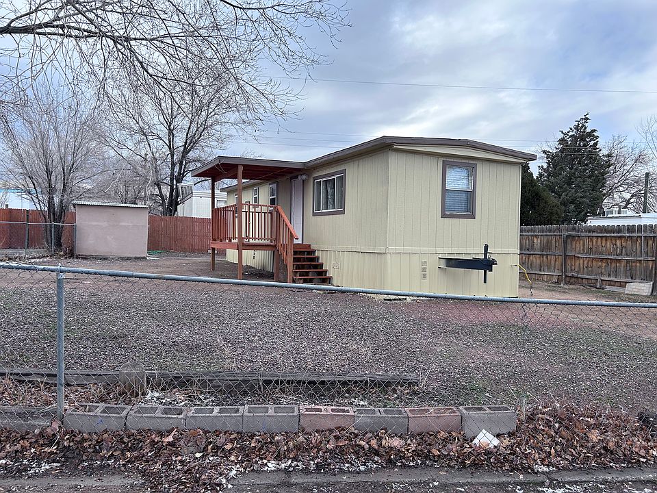 2nd image of 6228 Caramel Dr NE