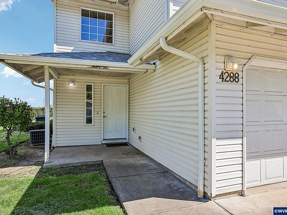 2nd image of 4286-4288 Northside Dr NE