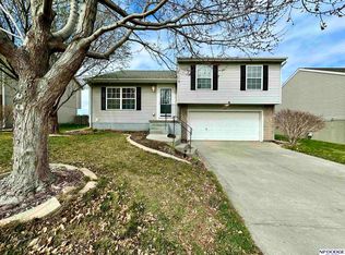 15806 Willow St, Omaha, NE 68136