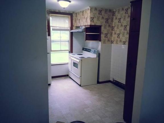 3rd image of 194 Central Ave