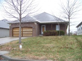 1577 Neihardt Ave, Branson, MO 65616