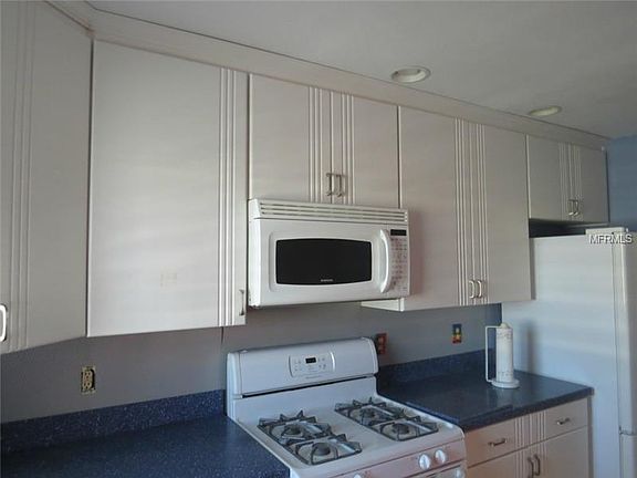 2nd image of 5623 80th St N Unit 415