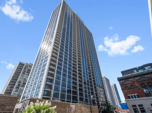 1560 N Sandburg Ter #360204, Chicago, IL 60610