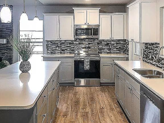 3rd image of 8614 Bristlecone St