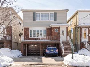 152 W 18th St, Bayonne, NJ 07002