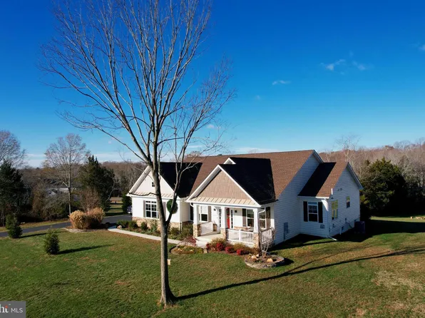 104 Ireland Dr, Fredericksburg, VA 22406