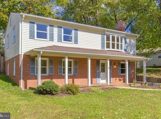 13610 Pennsboro Dr, Chantilly, VA 20151