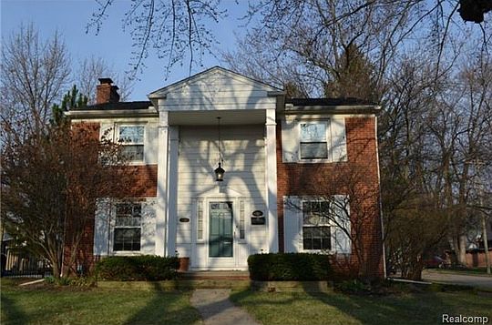 1st image of 2333 Woodland Ave