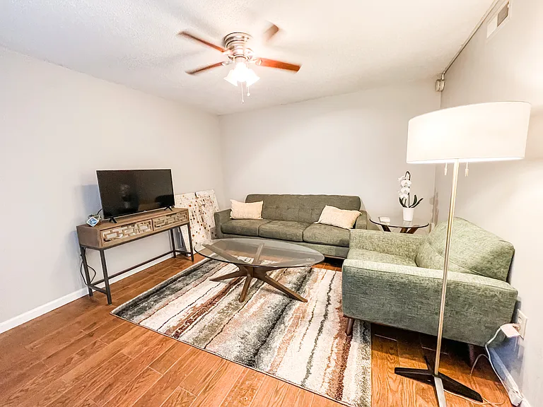 2990 Rhodes Cir S #203 — Photo 5