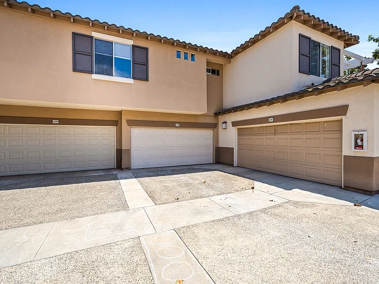 12901 Ternberry Ct — Photo 14