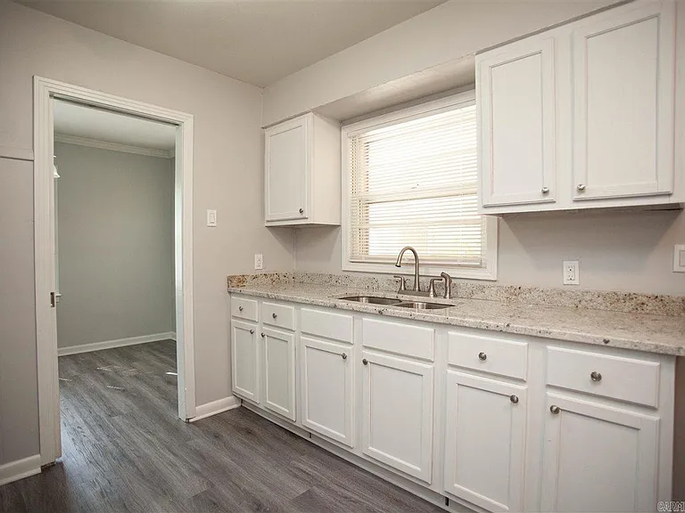 538 Water St — Photo 4